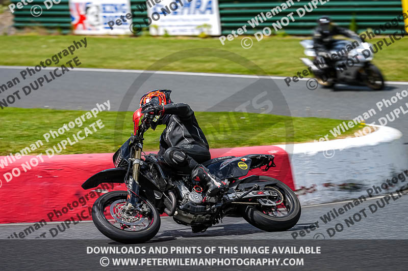 enduro digital images;event digital images;eventdigitalimages;mallory park;mallory park photographs;mallory park trackday;mallory park trackday photographs;no limits trackdays;peter wileman photography;racing digital images;trackday digital images;trackday photos